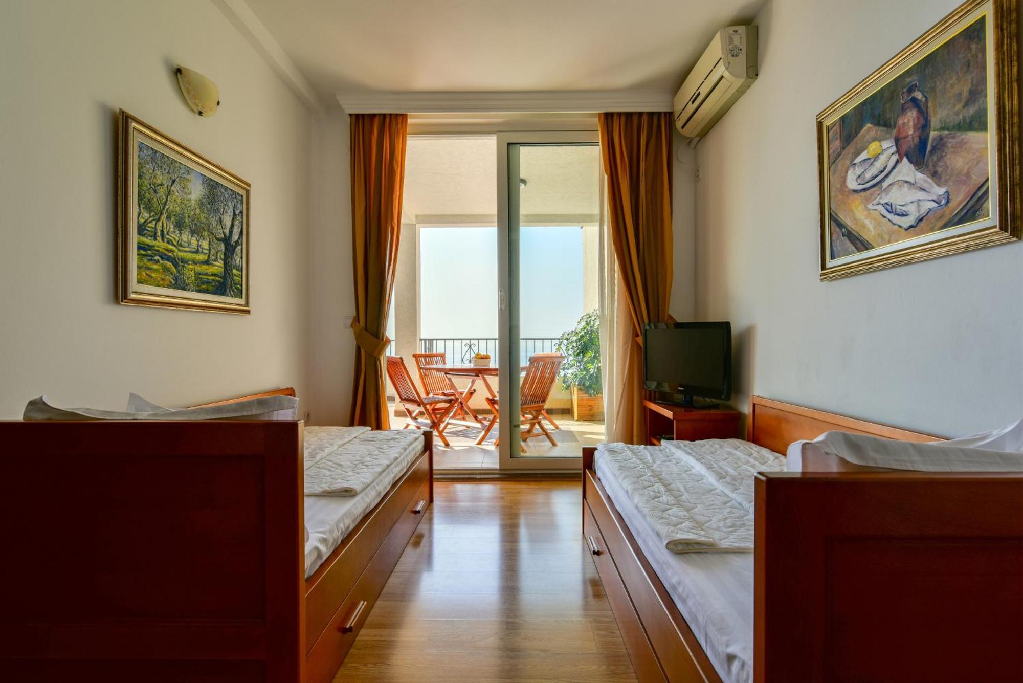 Apartments Leut Sveti Stefan Rom bilde