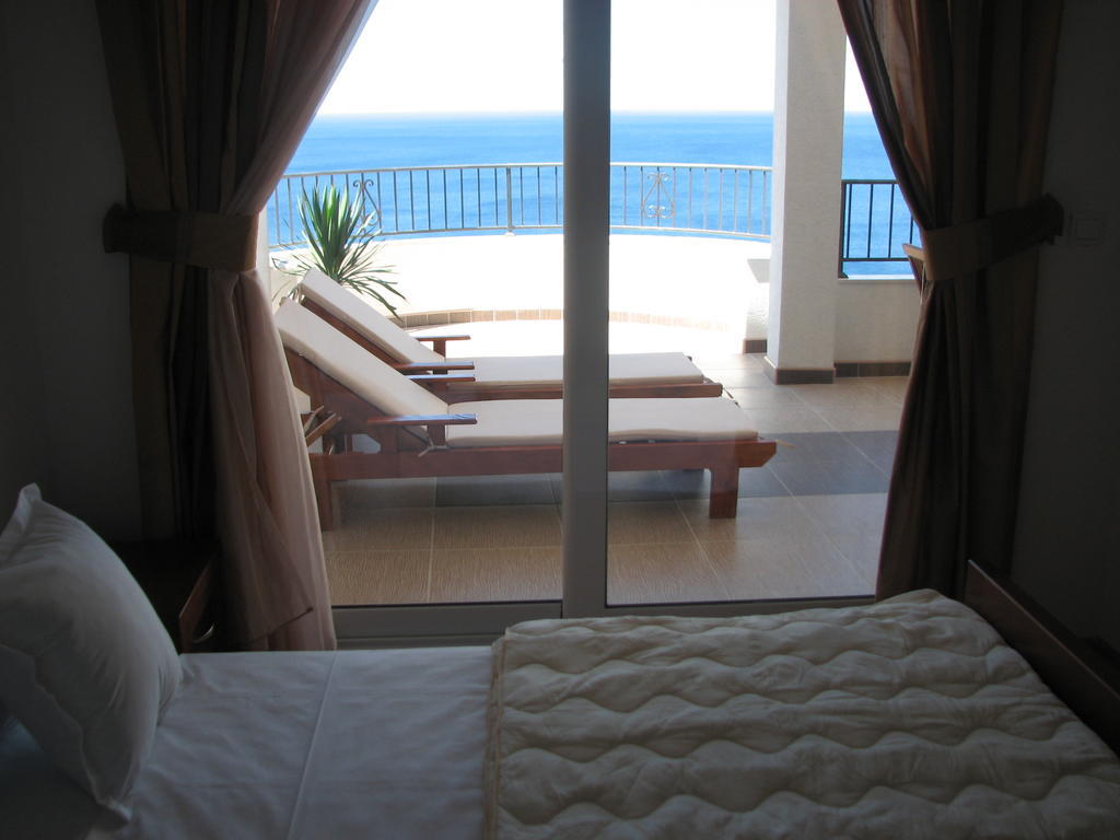 Apartments Leut Sveti Stefan Rom bilde