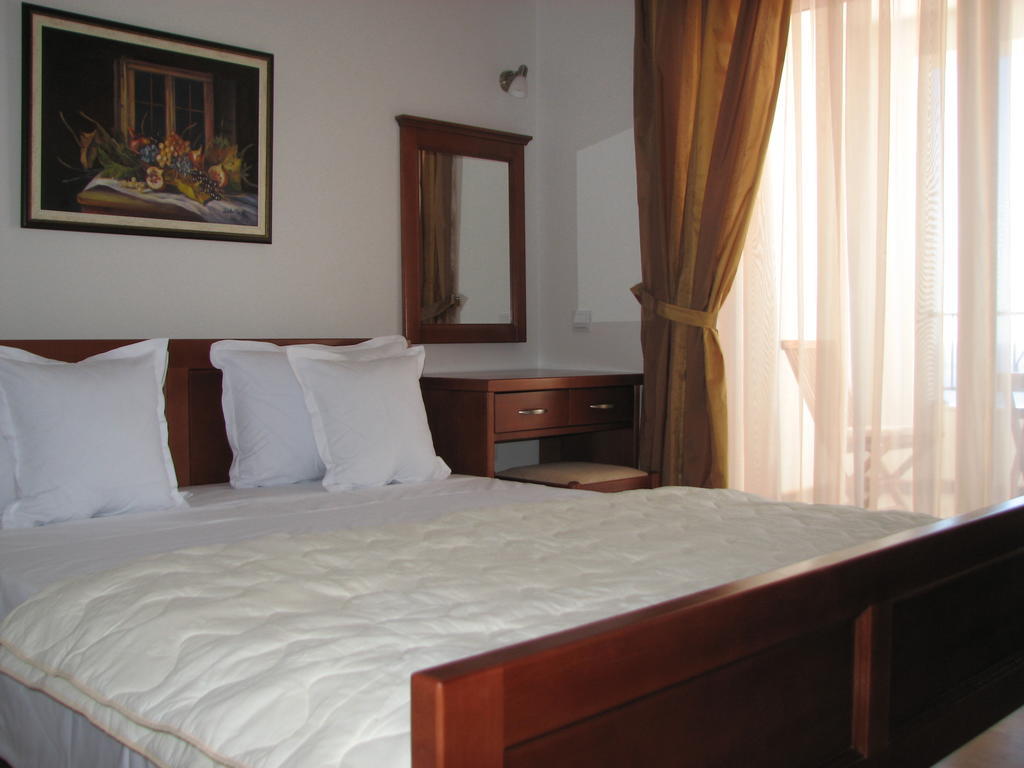 Apartments Leut Sveti Stefan Rom bilde