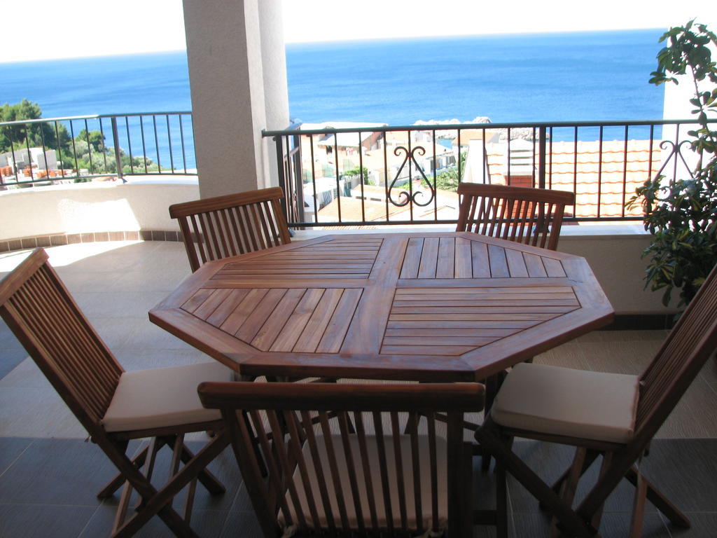 Apartments Leut Sveti Stefan Rom bilde